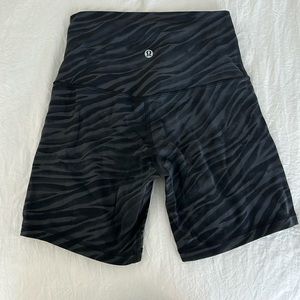 lululemon align 6 inch shorts